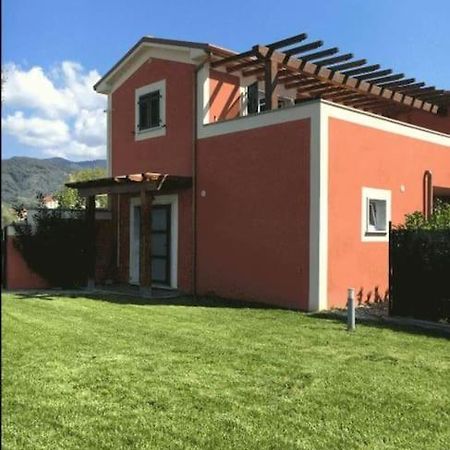 Il Casale Rosso Monolocale Cinque Terre-Toscana Caniparola di Fosdinovo Экстерьер фото
